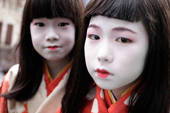 'Young Bijin's"